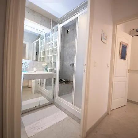 Victoria Apartment *